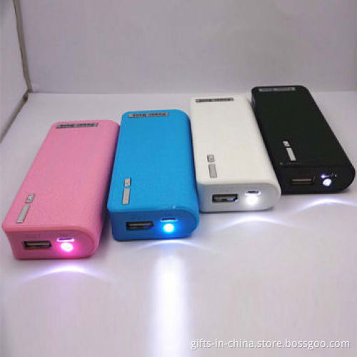 Smart wallet power bank with LED flashlight, 4000mAh, 4800mAh and 5200mAh